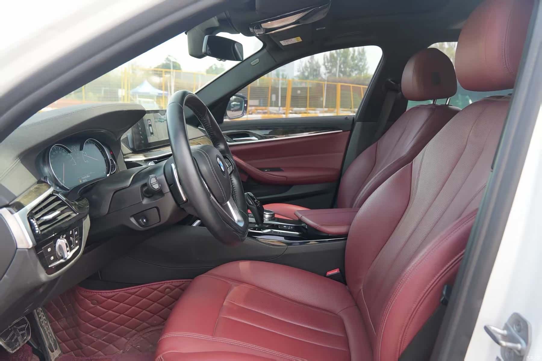 BMW 5 Series, 2018 9
