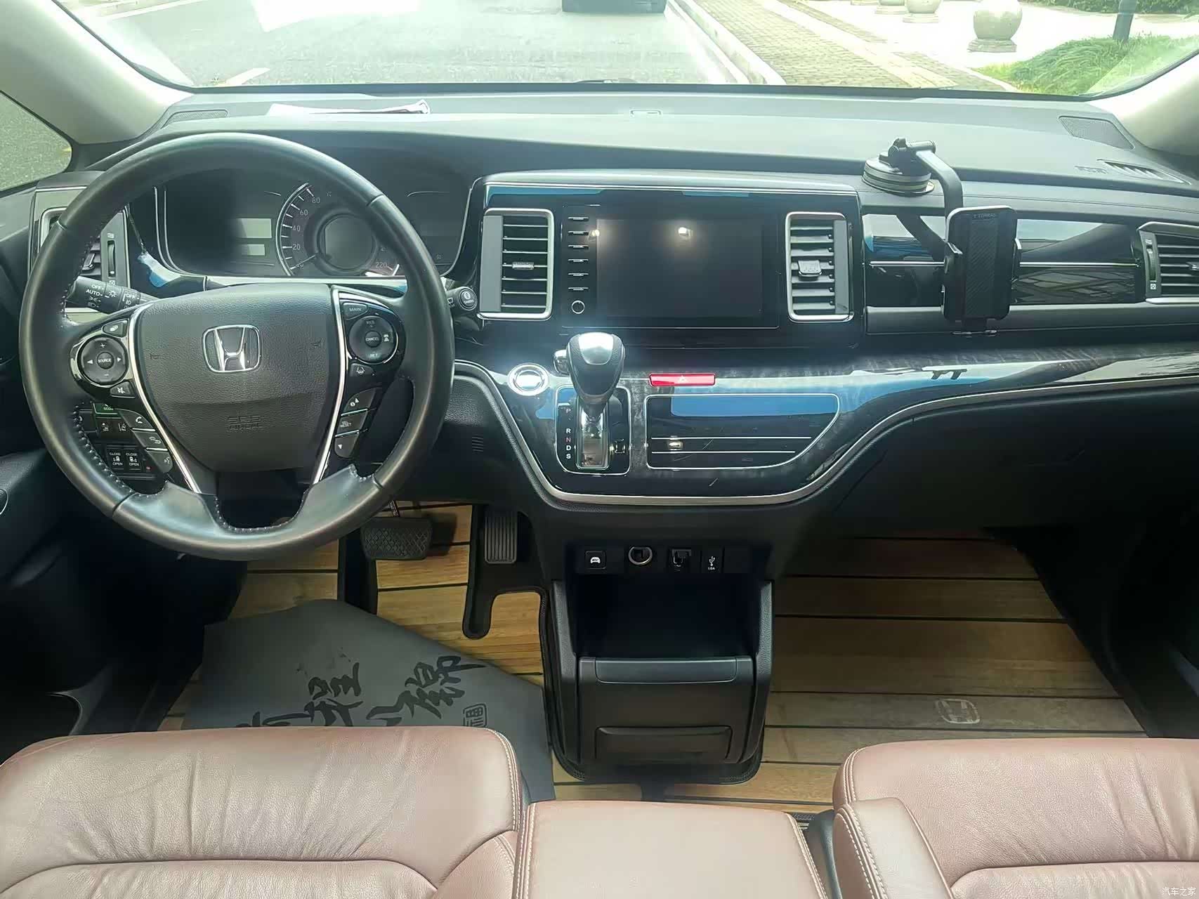 Honda Elysion, 2021 11