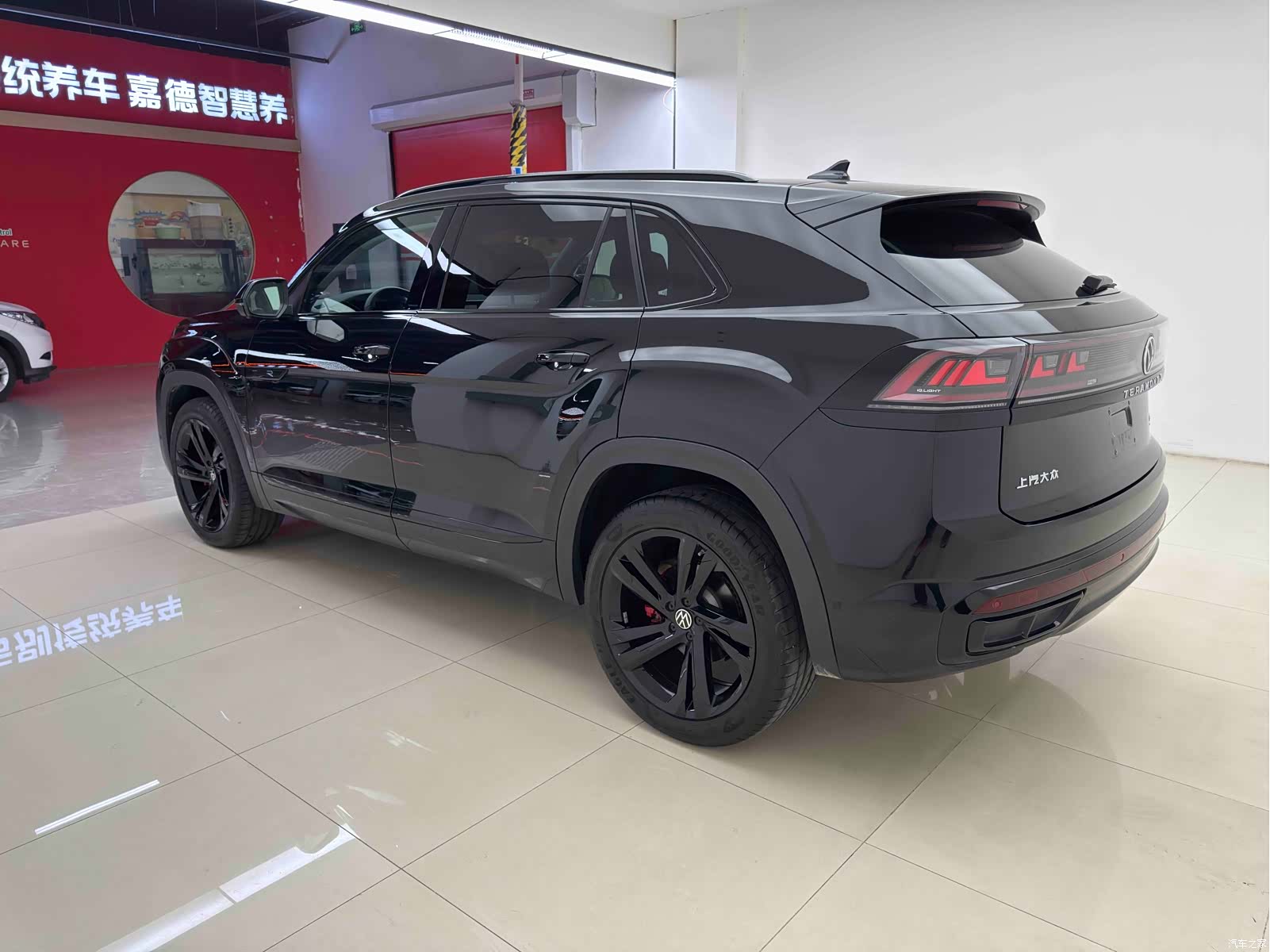 Volkswagen Teramont X, 2024 4