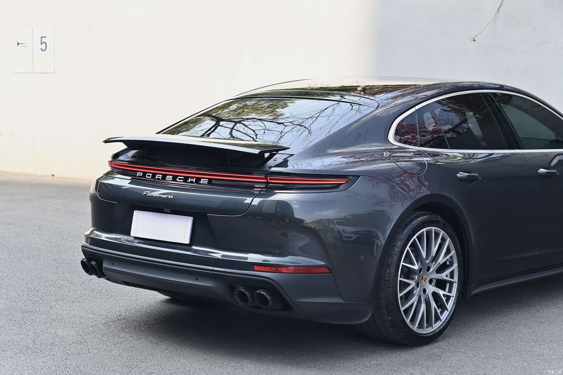 Porsche Panamera, 2025 25