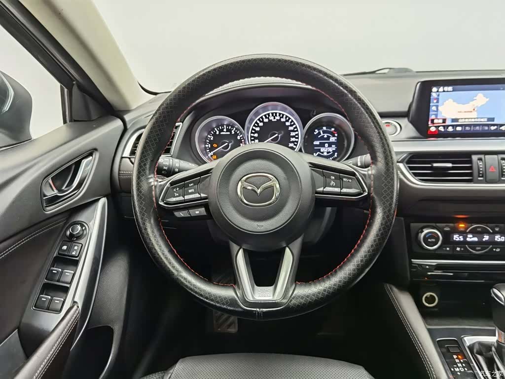 Mazda Atenza, 2018 11