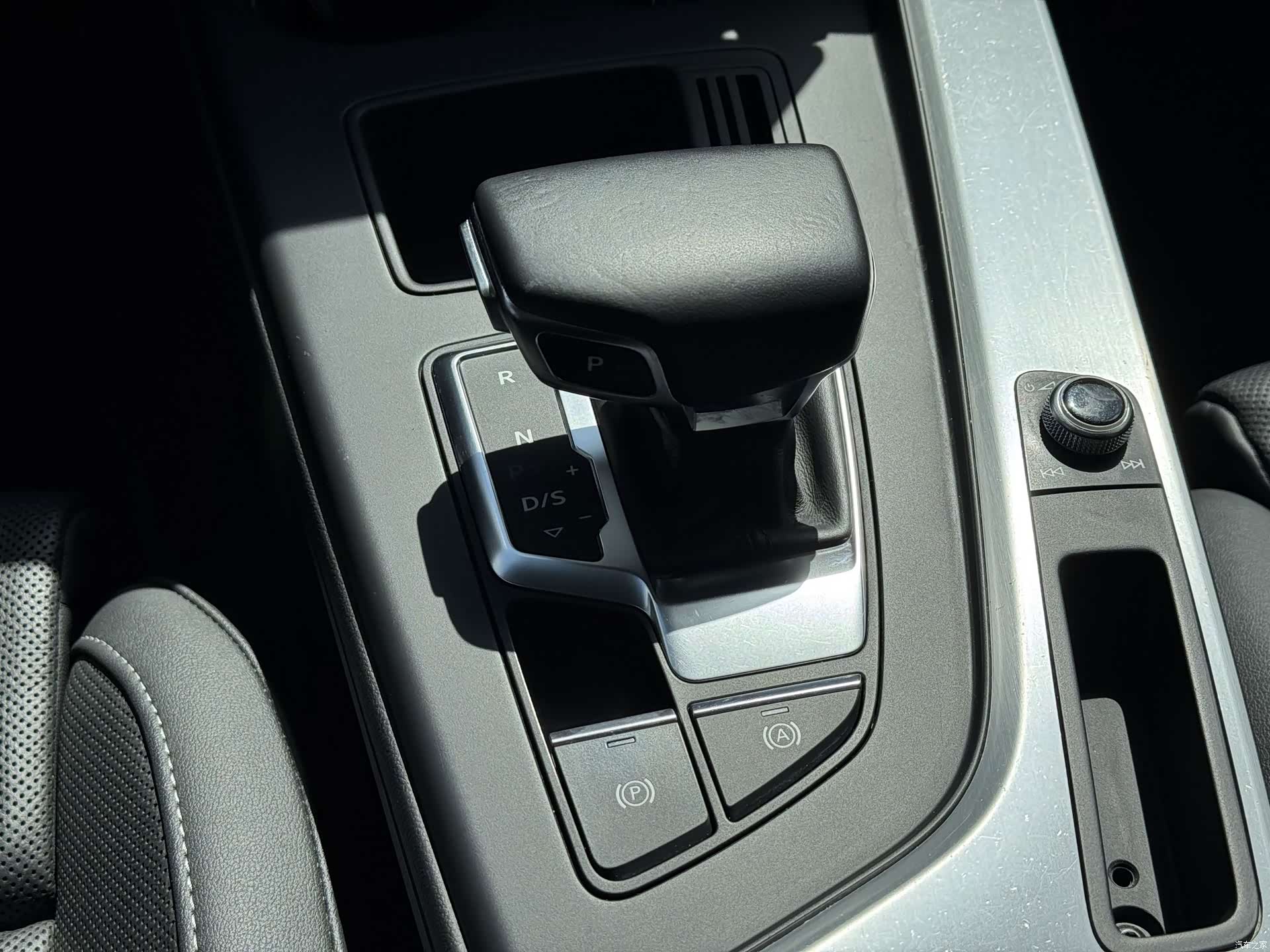 Audi A4L, 2020 12