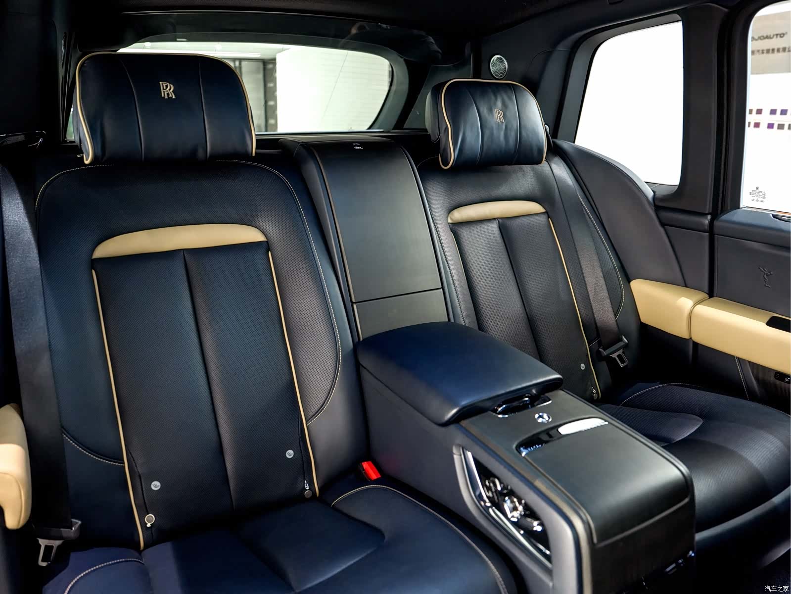 Rolls-Royce Cullinan, 2020 17
