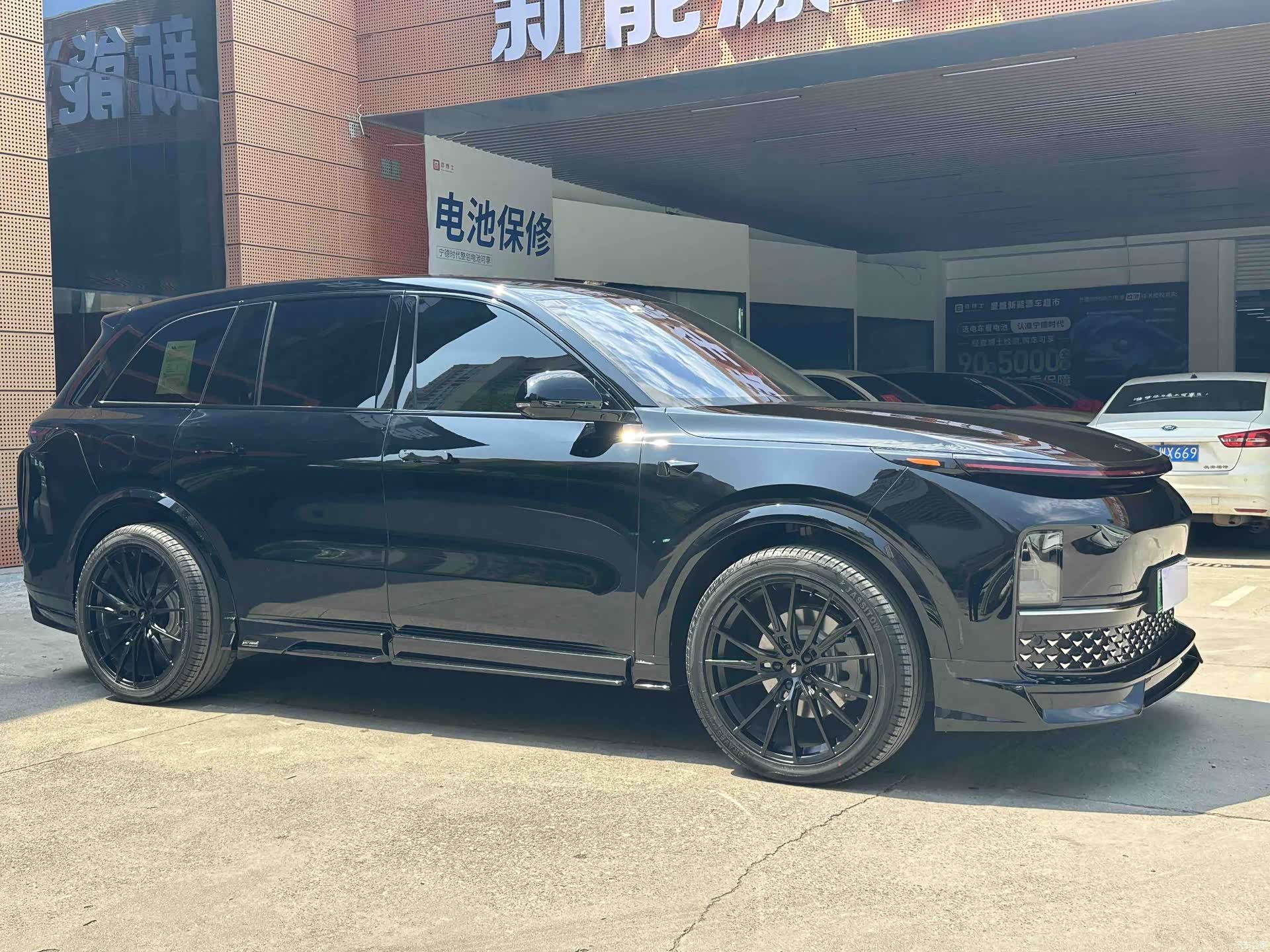 Li Auto L8, 2024 3