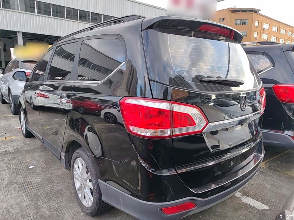 Wuling 730, 2015 все фото