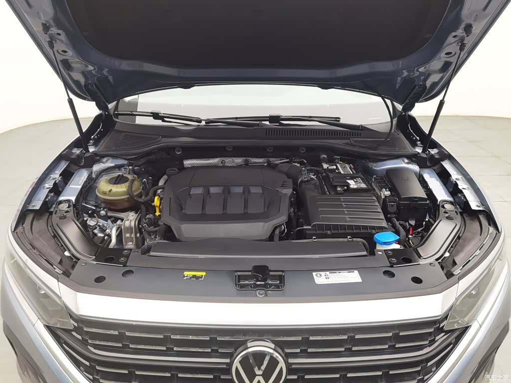 Volkswagen Passat, 2022 6
