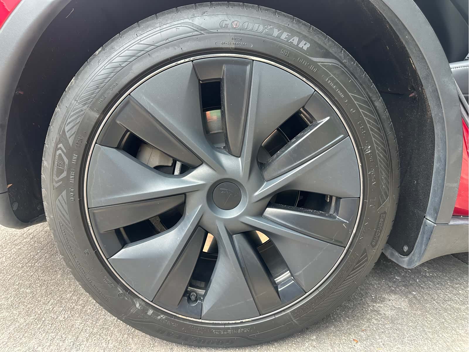 Tesla Model Y, 2024 12