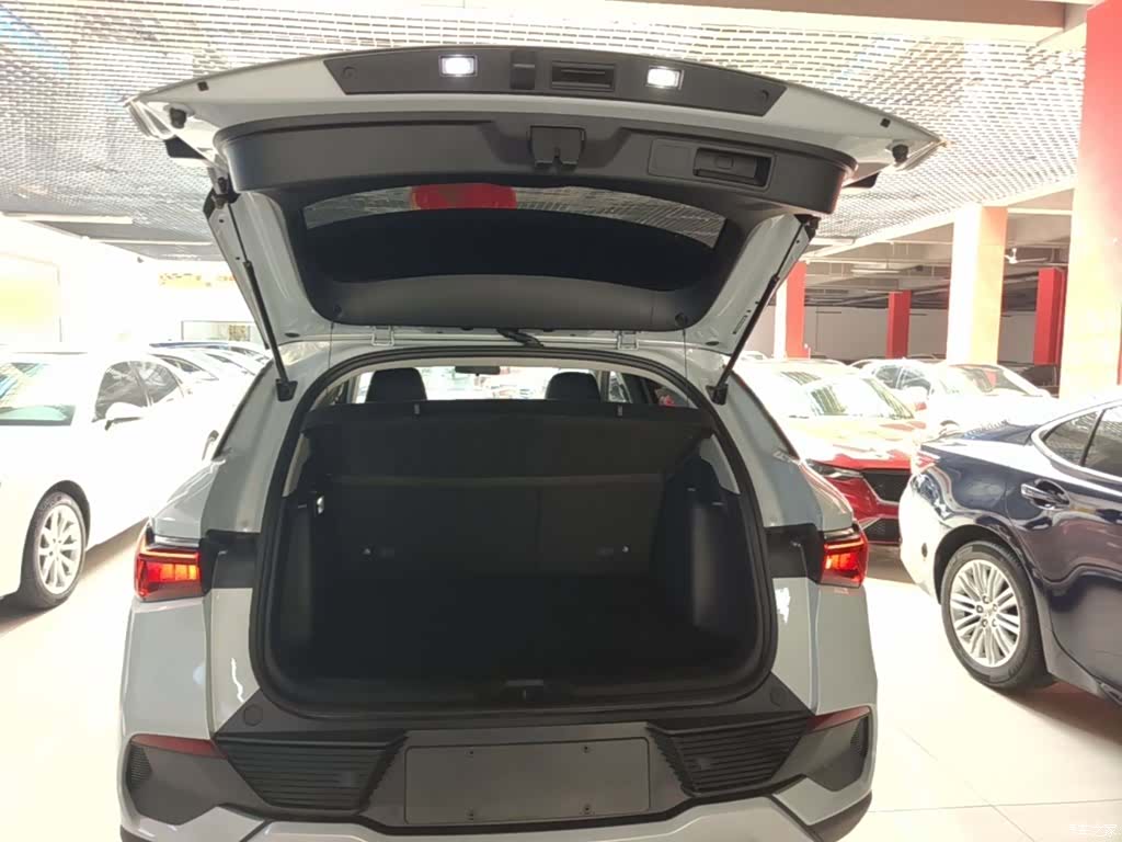BYD Yuan, 2023 19