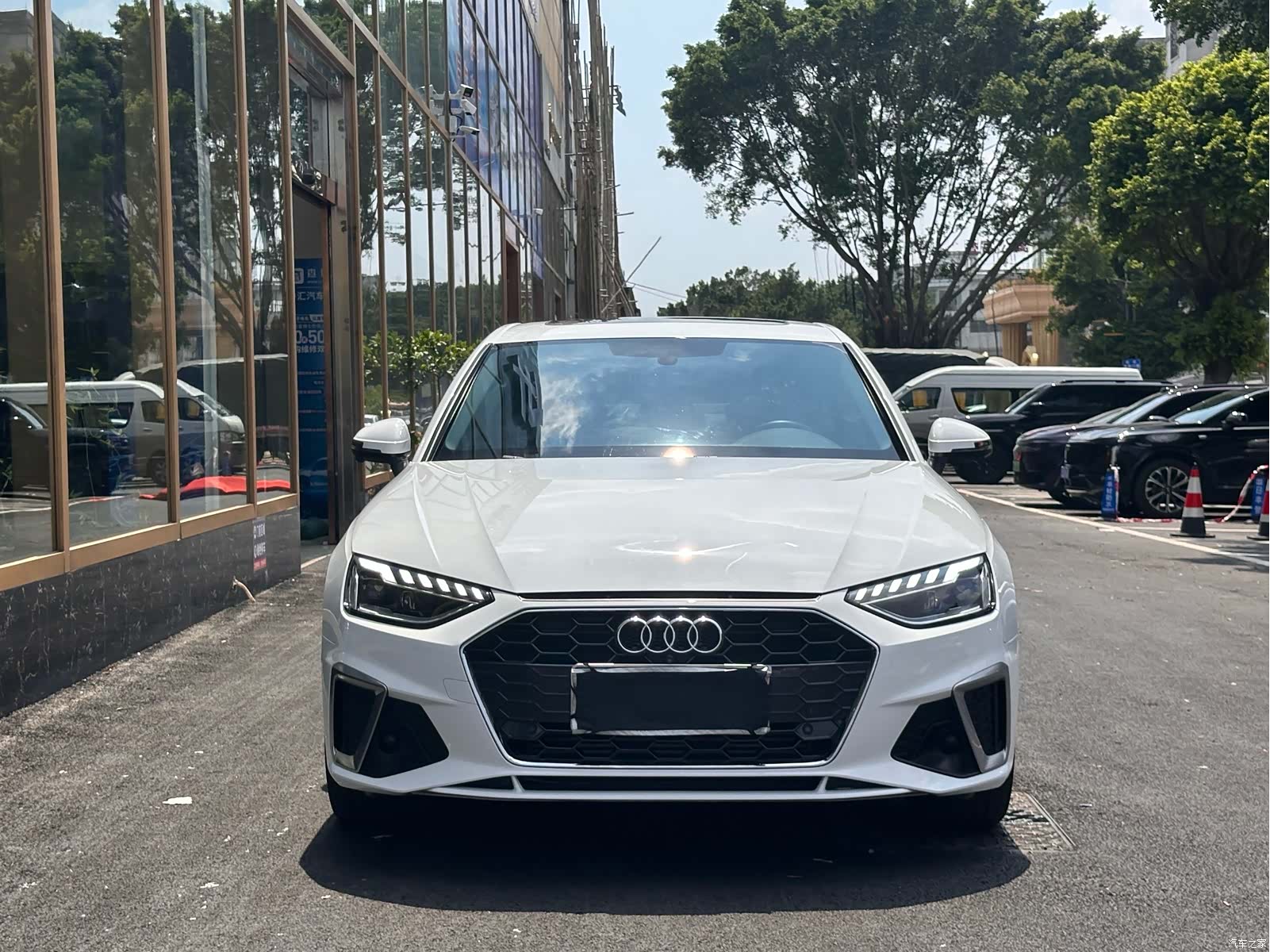 Audi A4L, 2022 2