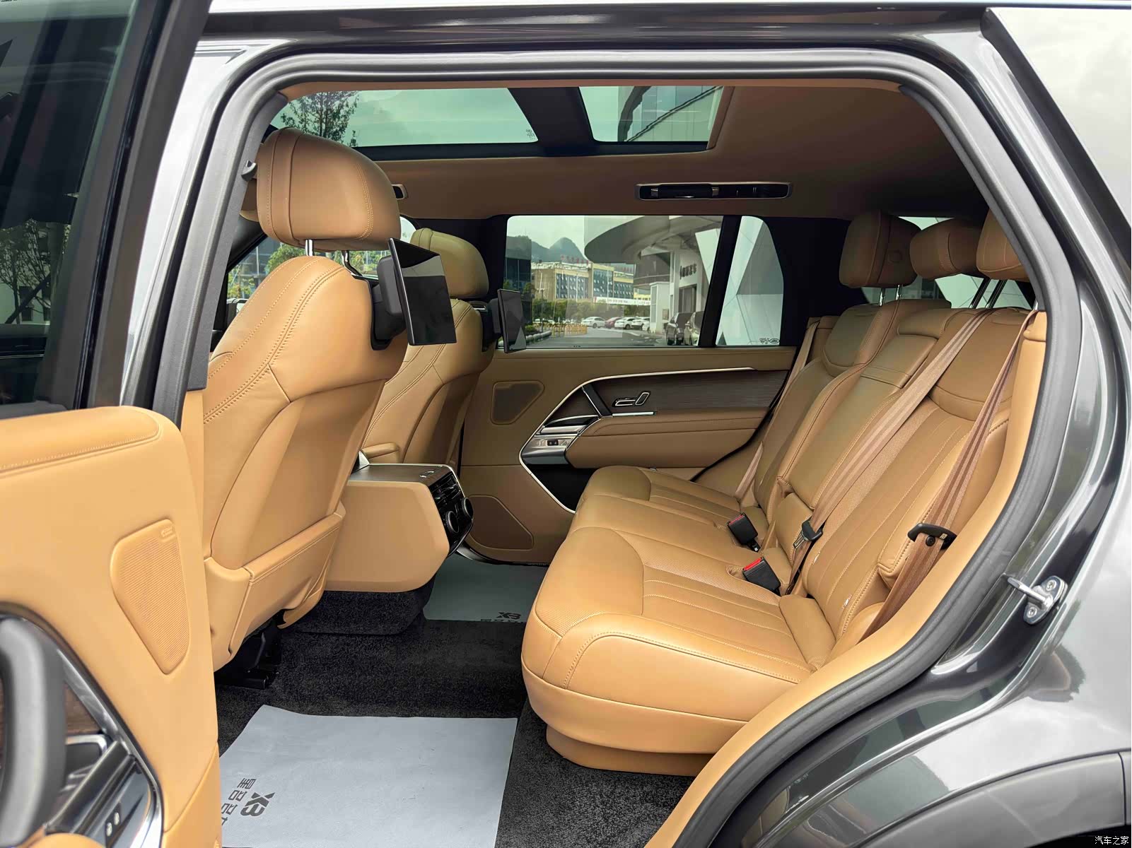 Land Rover Range Rover, 2023 все фото