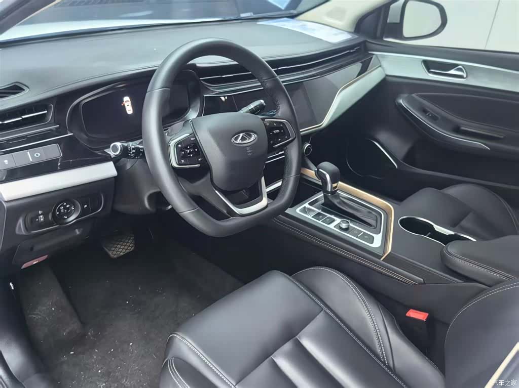 Chery 5, 2022 все фото