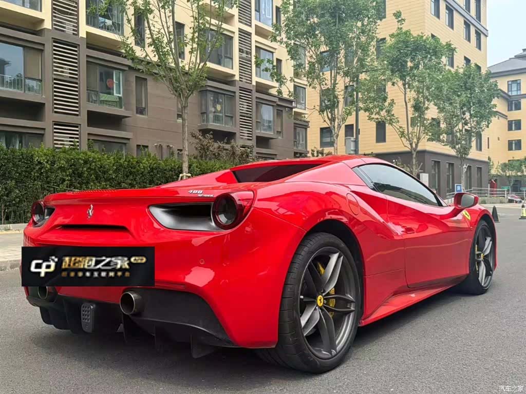 Ferrari 488, 2018 4