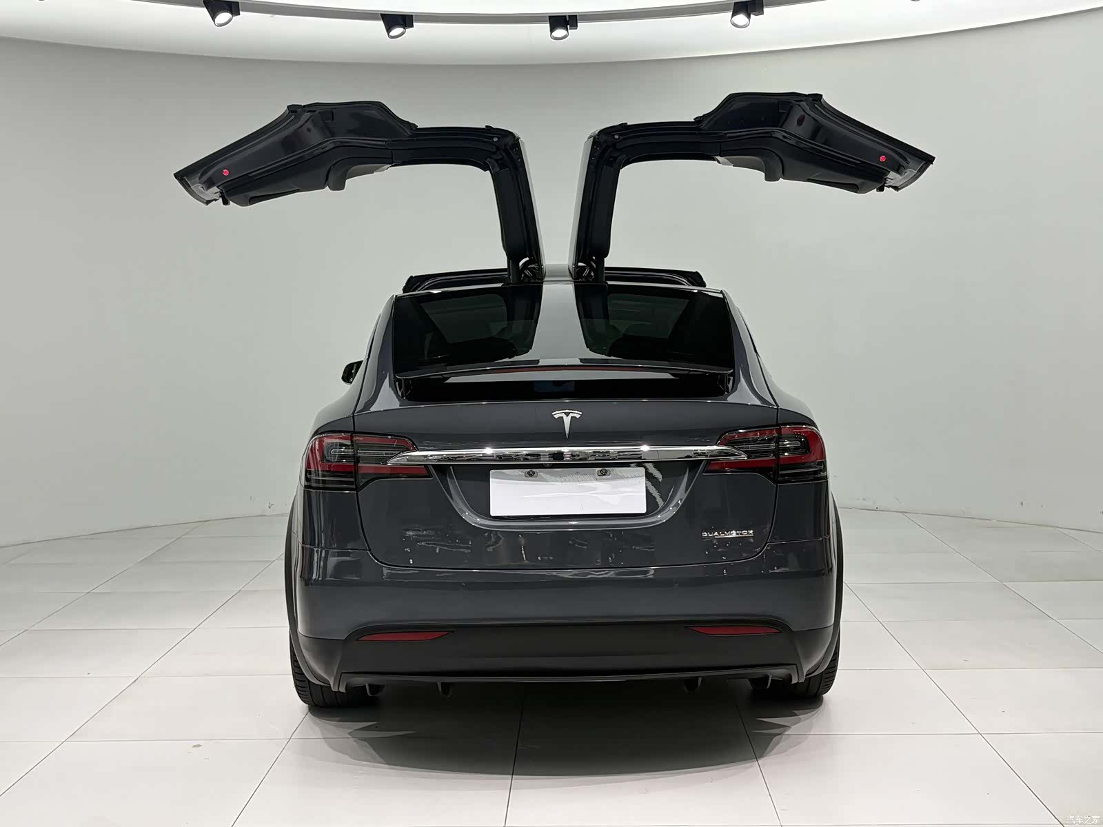 Tesla Model X, 2021 все фото