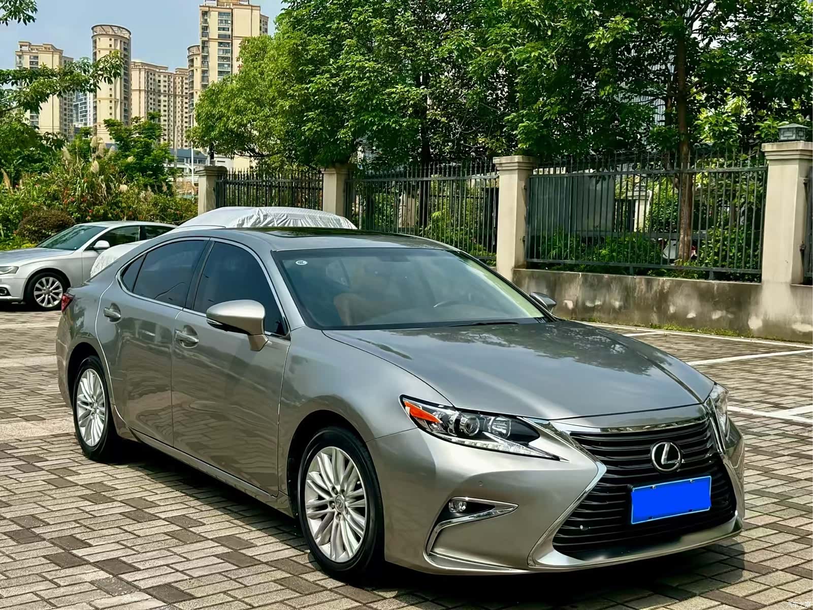 Lexus ES, 2017 3