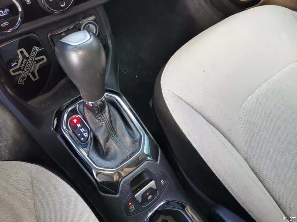 Jeep Renegade, 2017 10