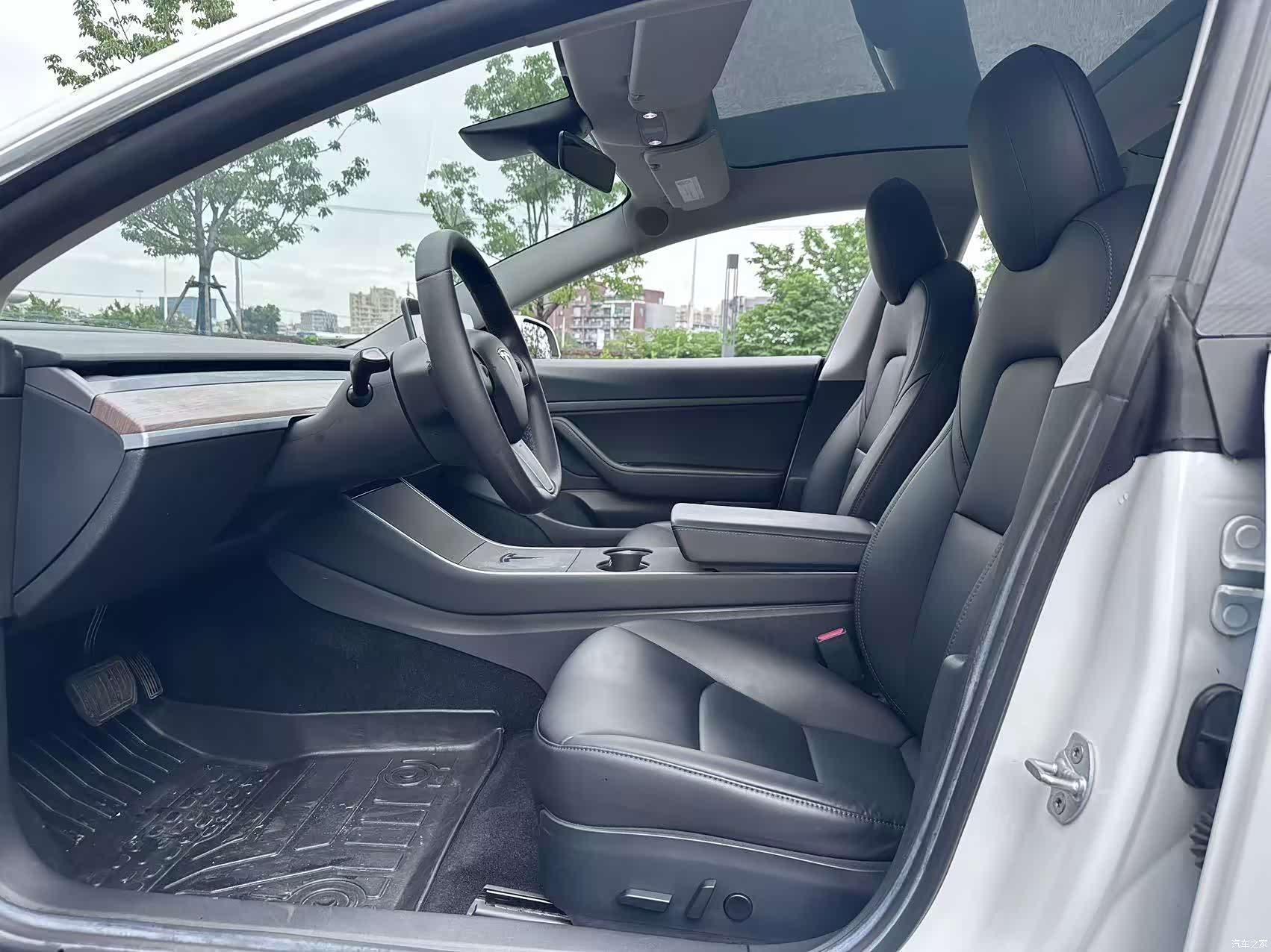 Tesla Model 3, 2020 все фото