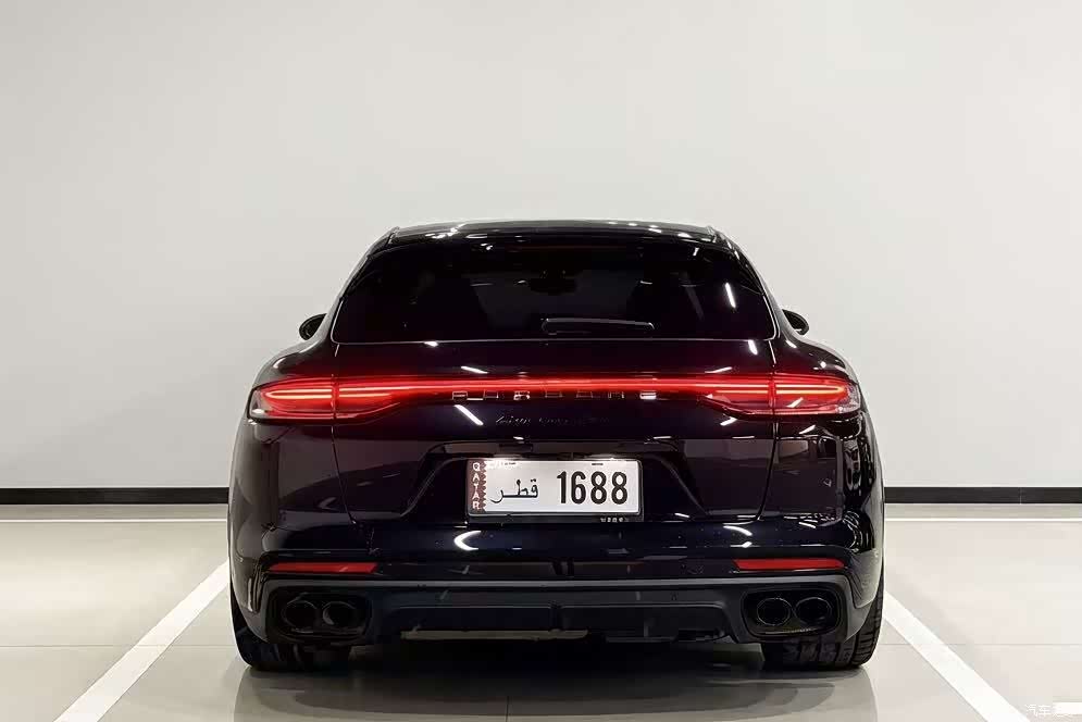 Porsche Panamera, 2023 4