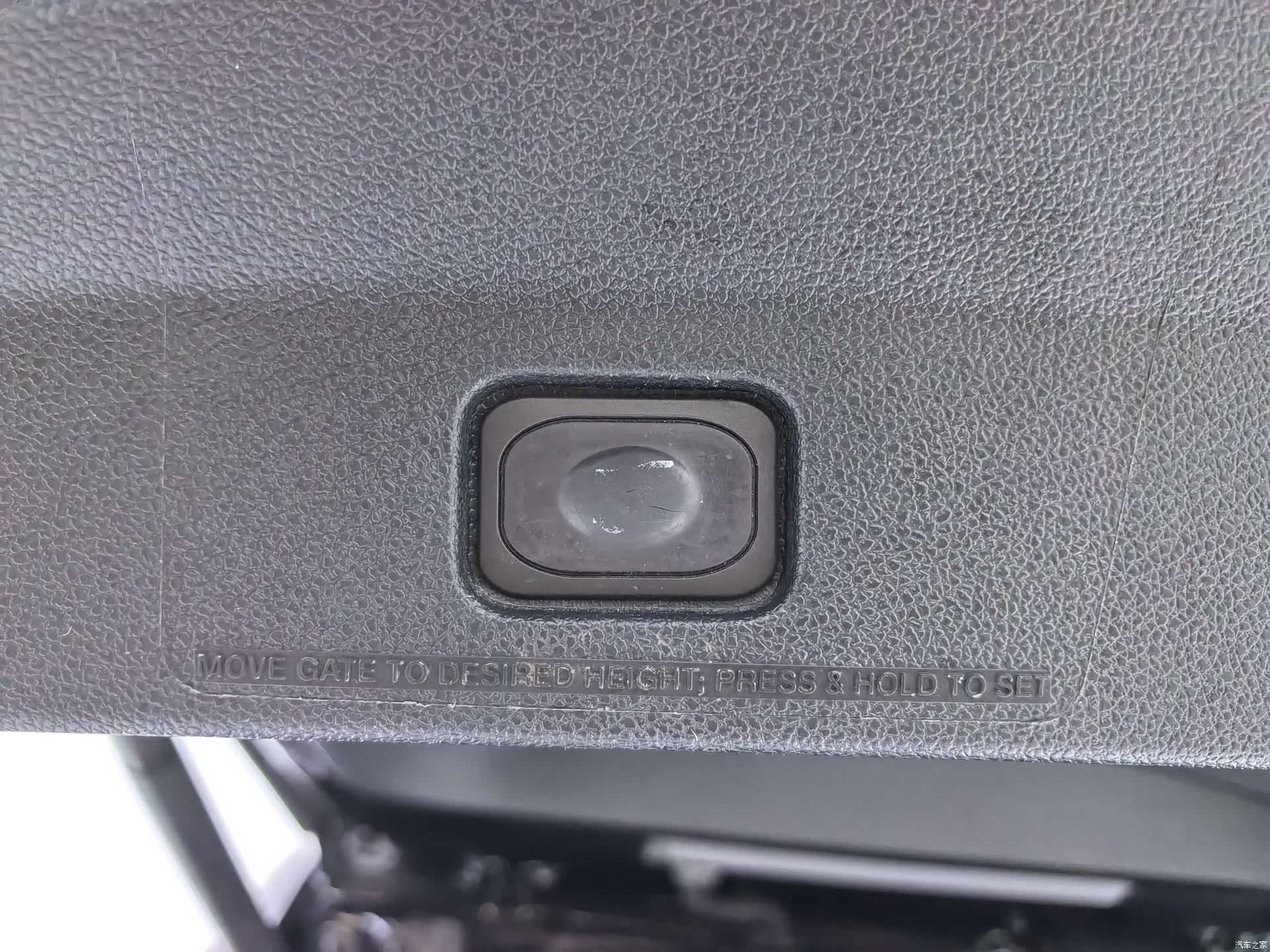 Ford Explorer, 2019 31
