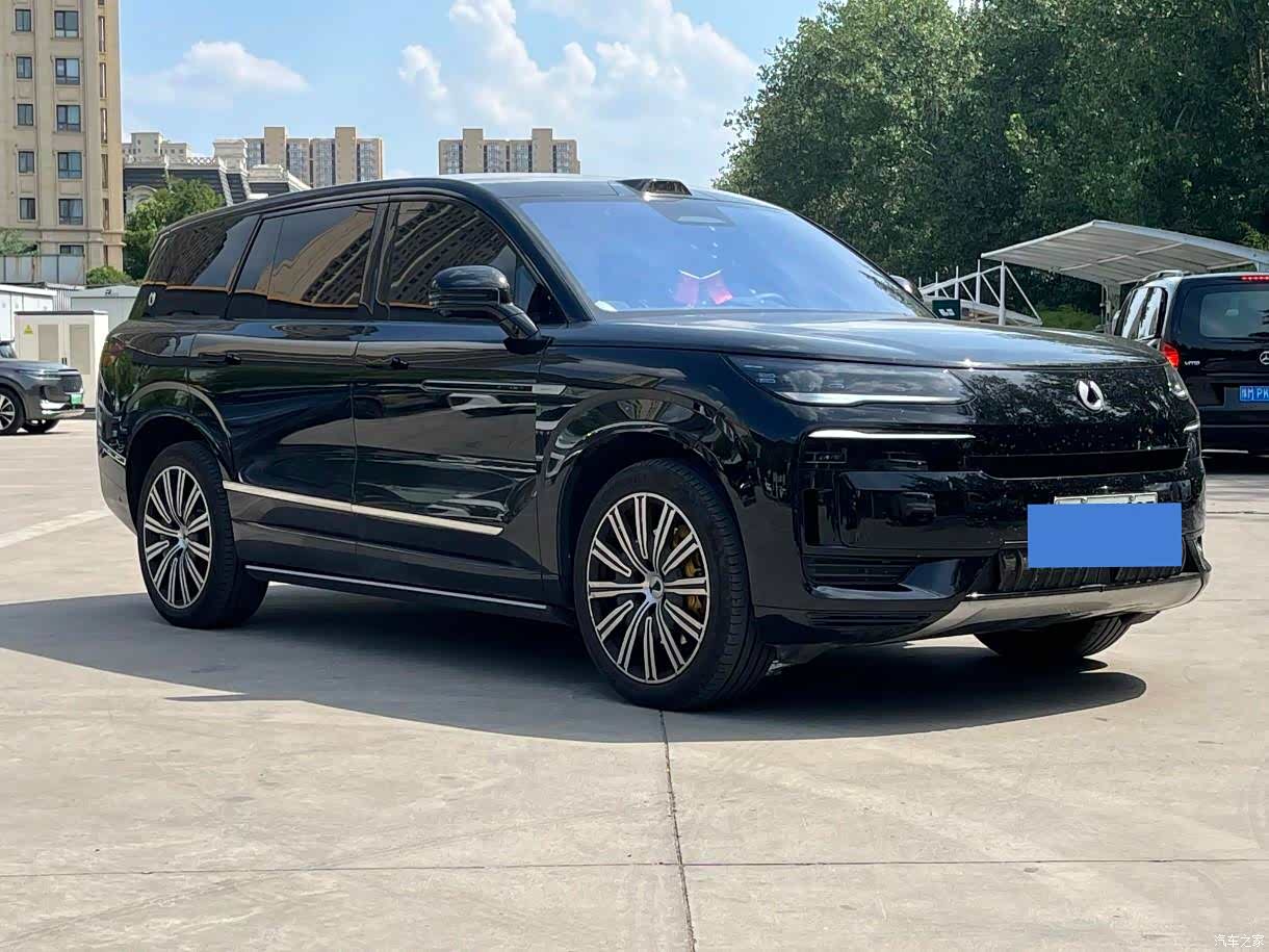 Denza N9, 2025 3