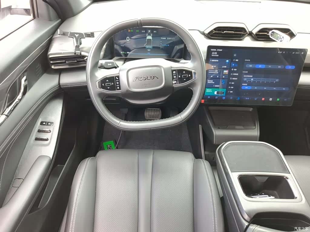 DongFeng L7, 2025 11