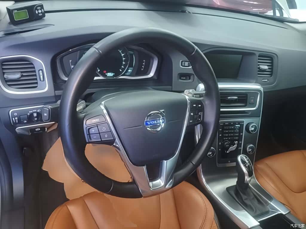 Volvo V60, 2017 11