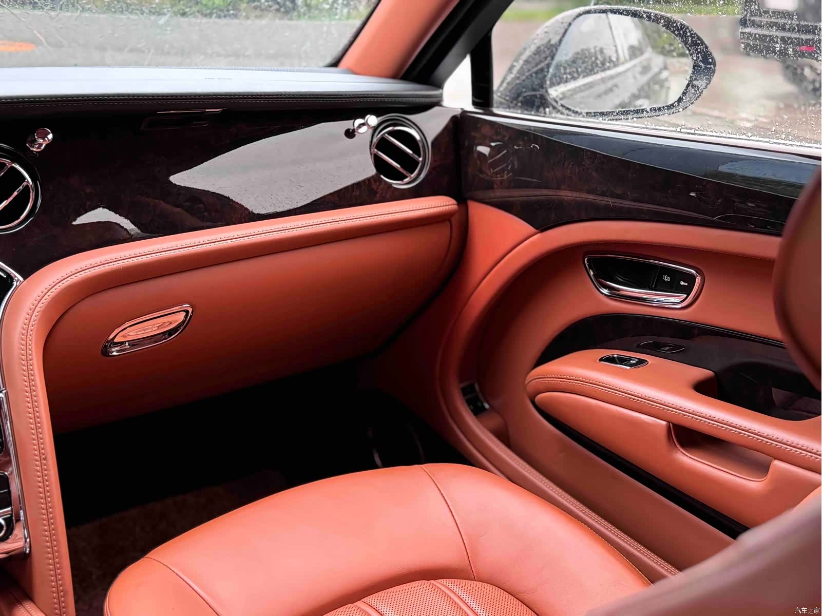Bentley Mulsanne, 2015 7