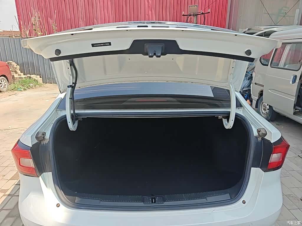 Roewe i5, 2021 19