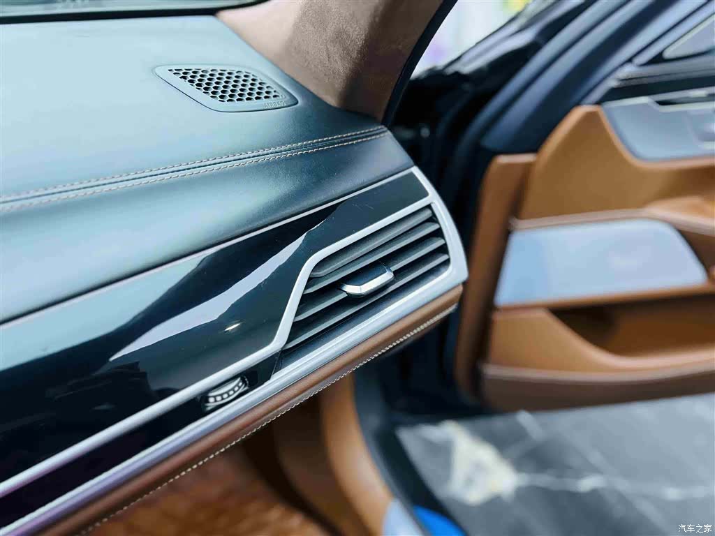 BMW 7 Series, 2019 10