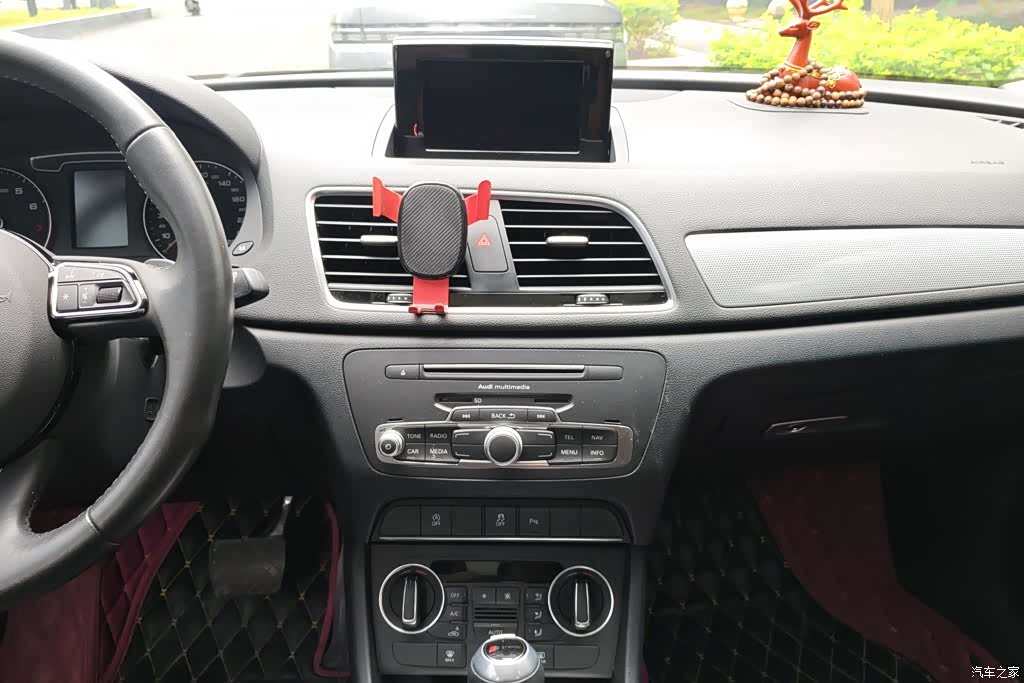 Audi Q3, 2019 13