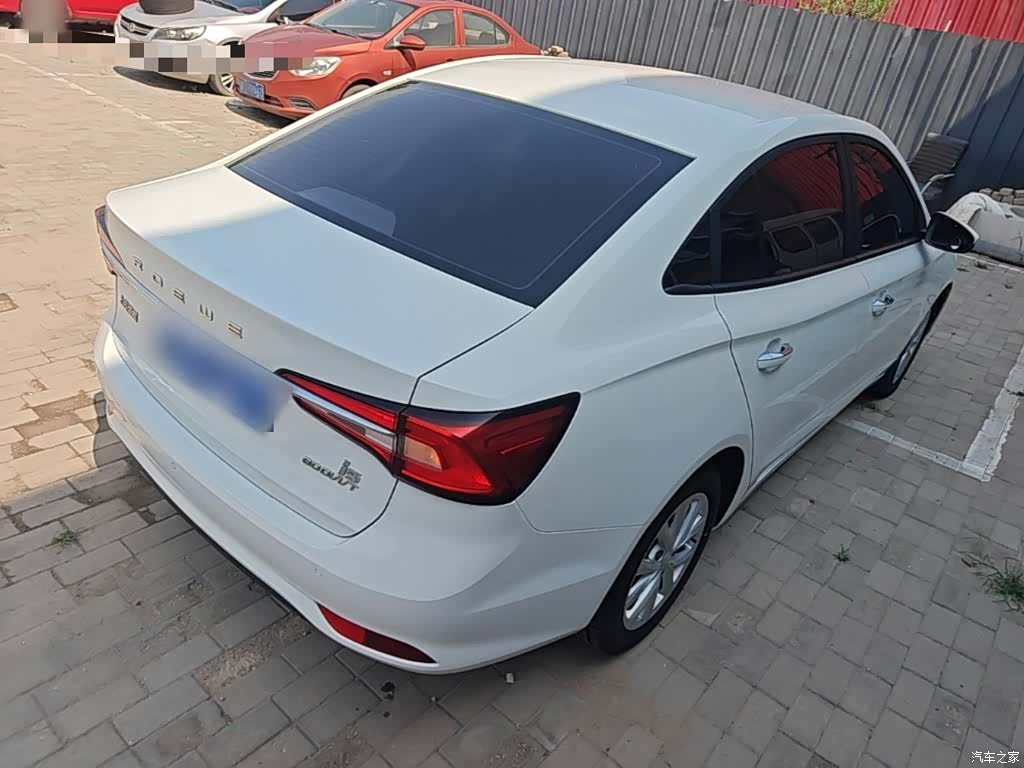 Roewe i5, 2021 7
