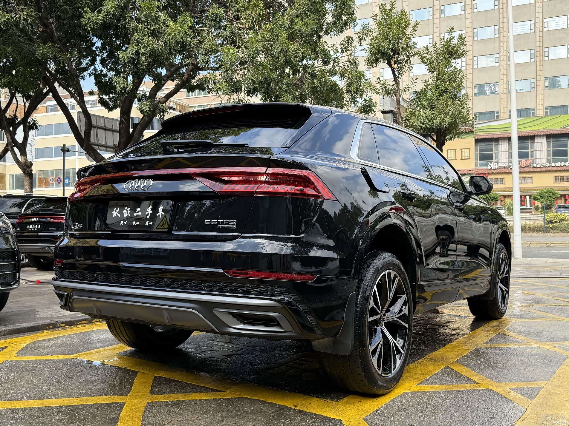 Audi Q8, 2021 6
