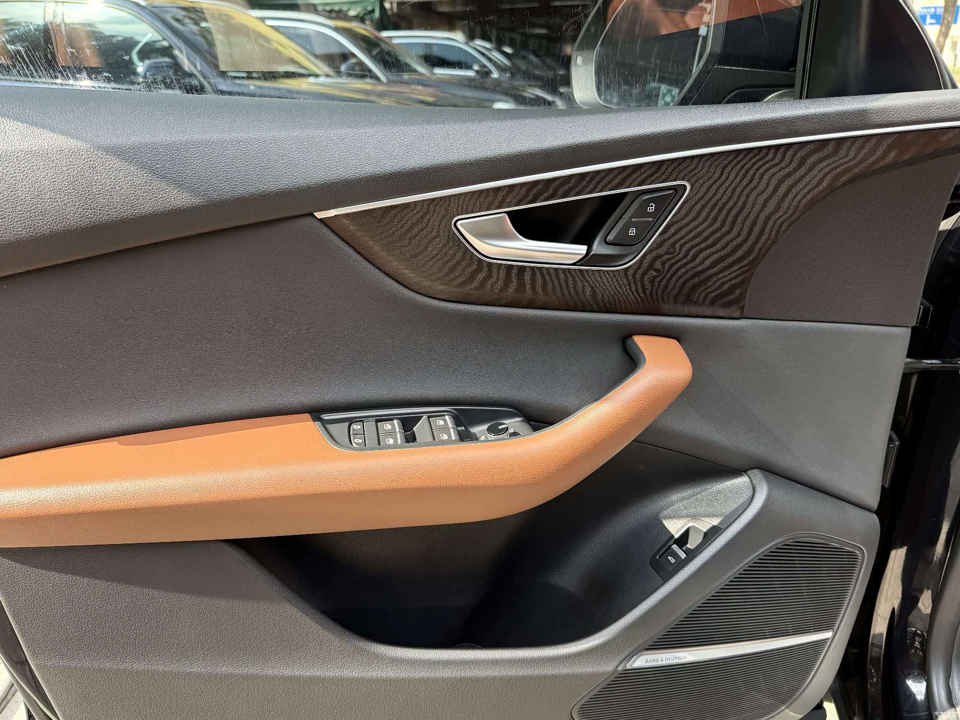 Audi Q8, 2021 14