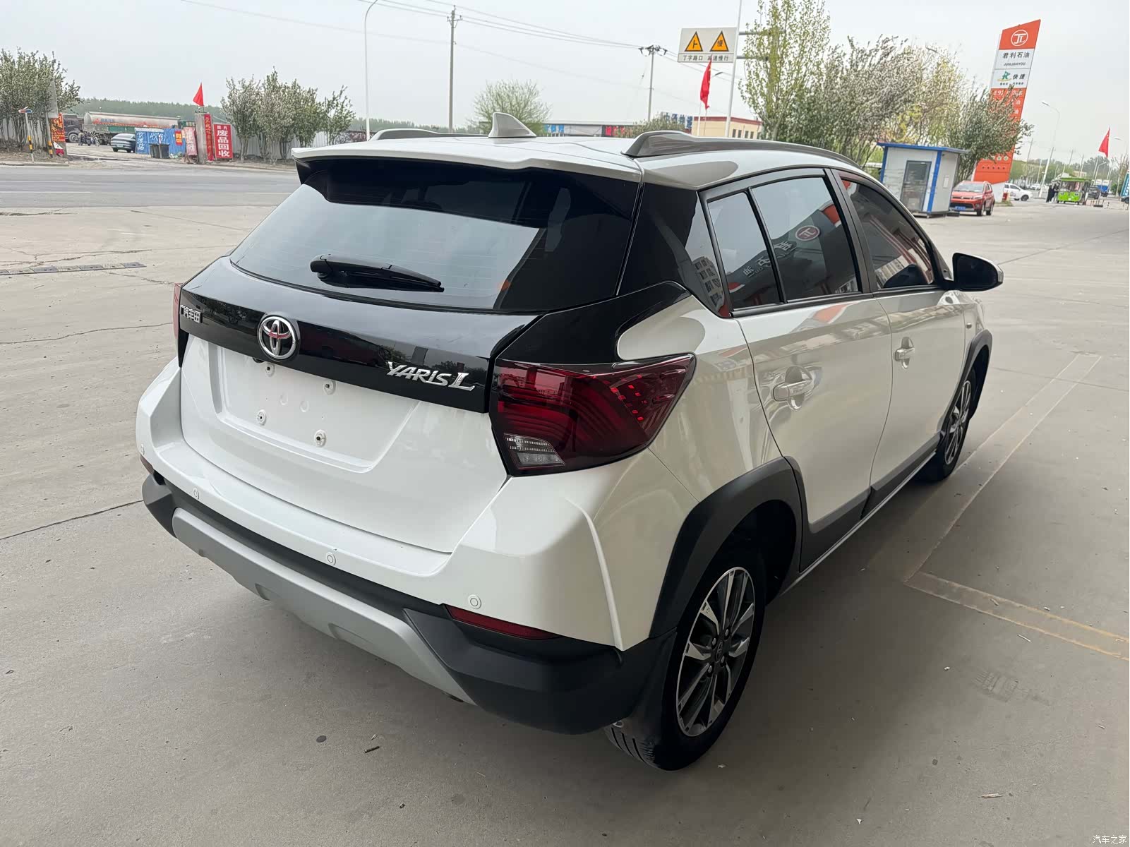 Toyota YARiS L, 2023 16