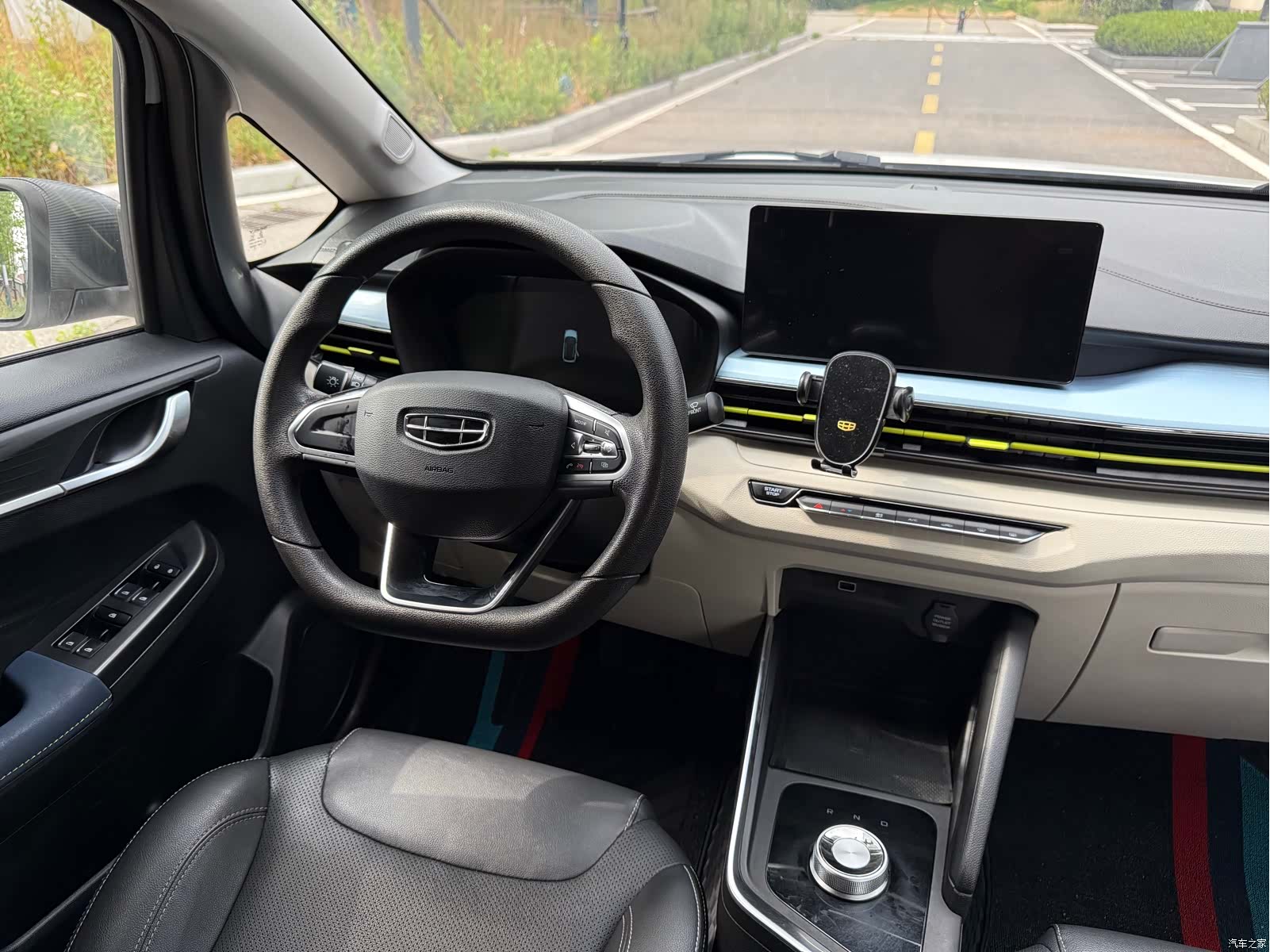 Geely EX3, 2022 14