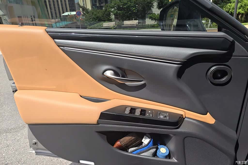 Lexus ES, 2021 7