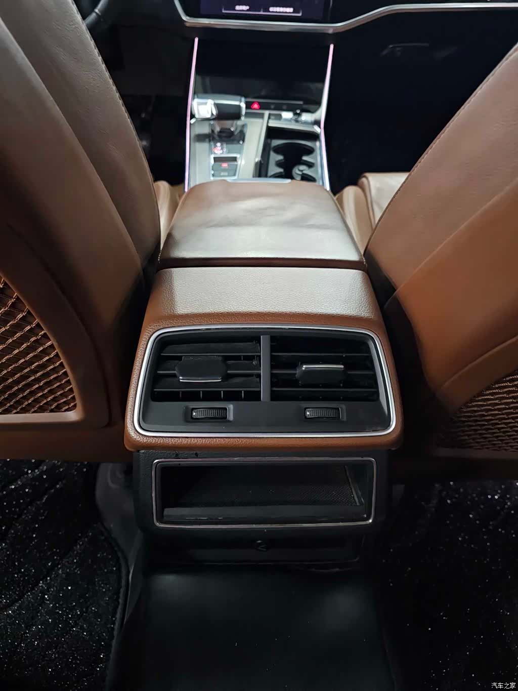 Audi A6L, 2021 12