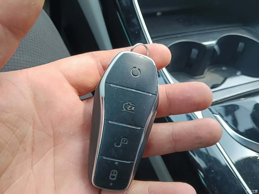 BYD Qin, 2023 12