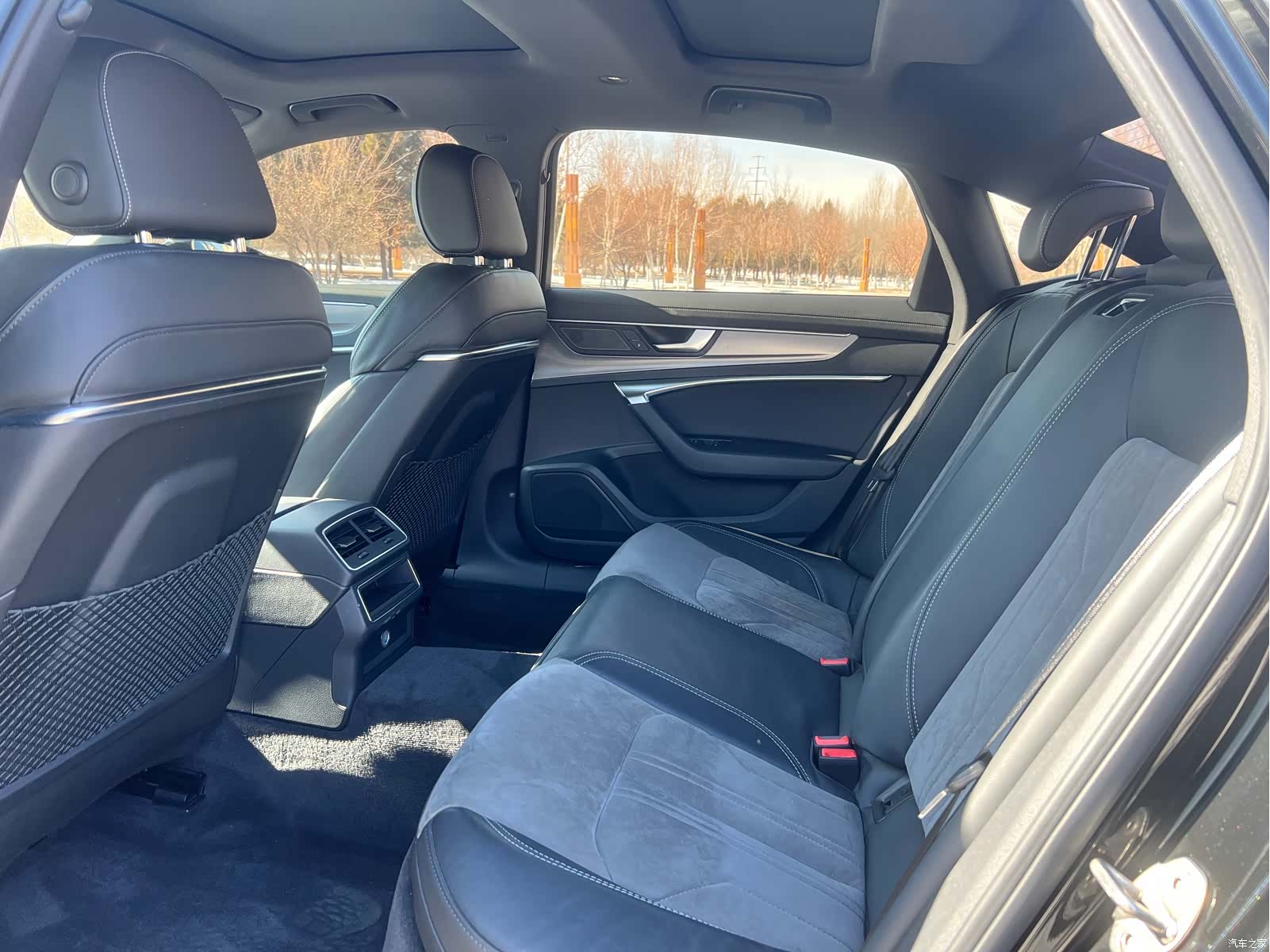 Audi A6L, 2020 все фото