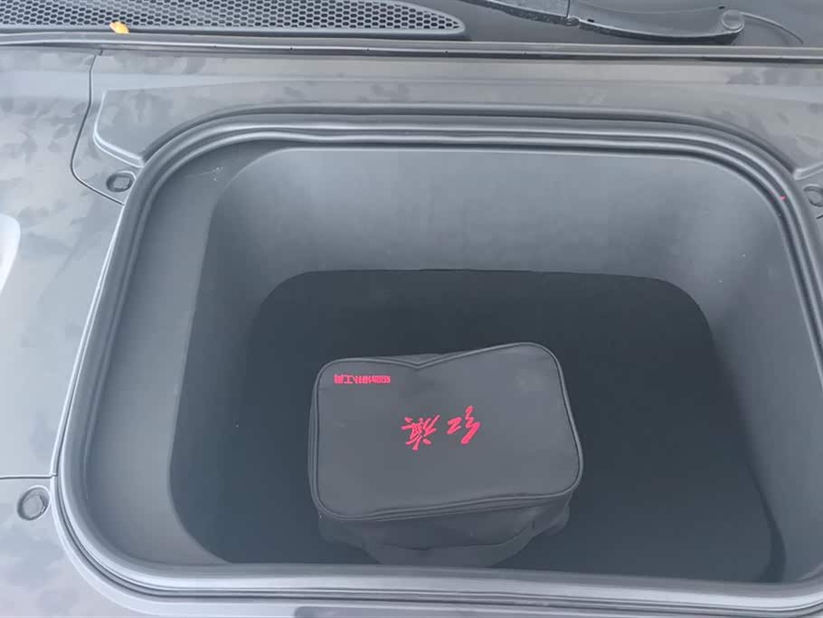 Hongqi EH7 Hongqi EH7