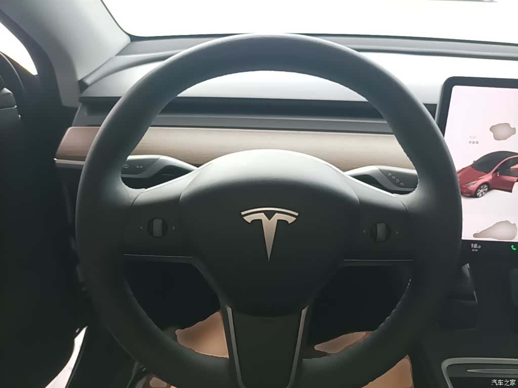 Tesla Model Y, 2021 11