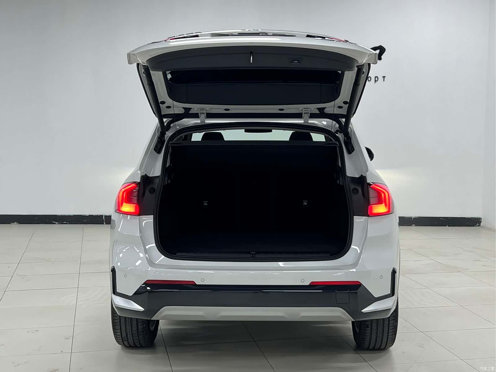 BMW X1, 2023 12