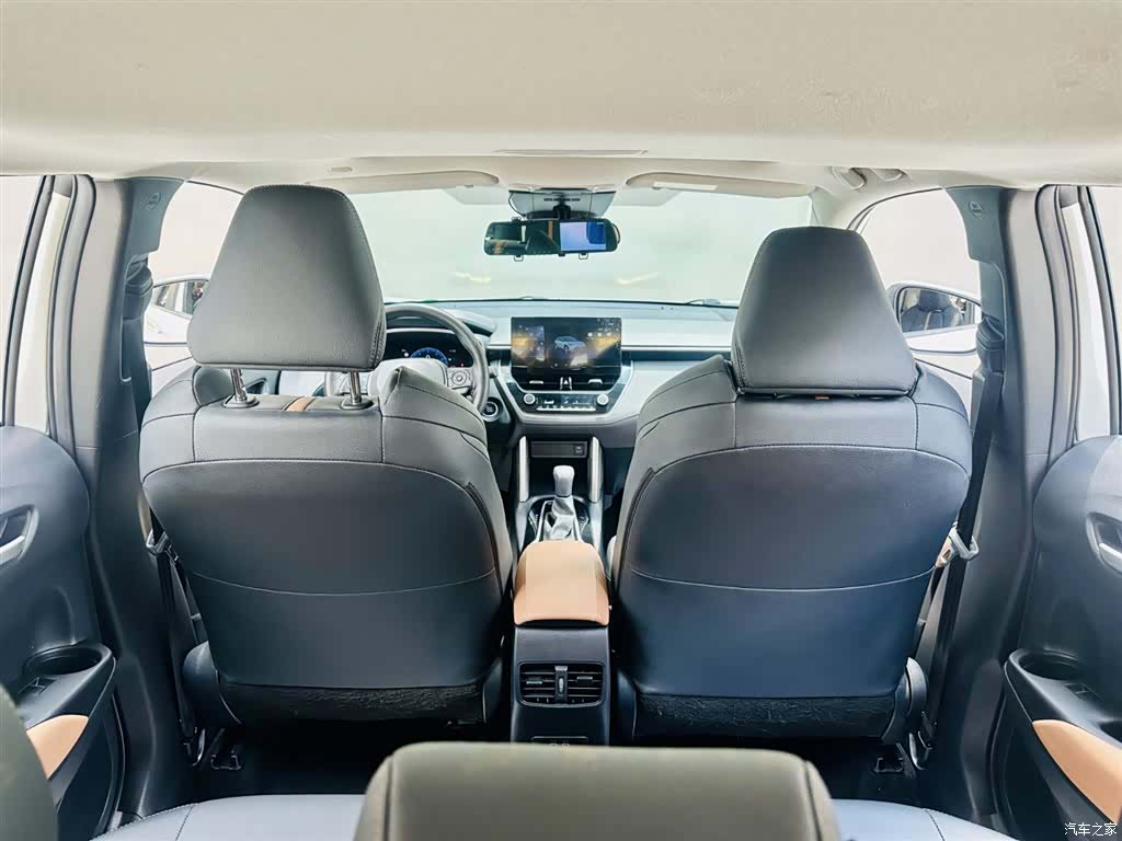 Toyota Frontlander, 2023 21