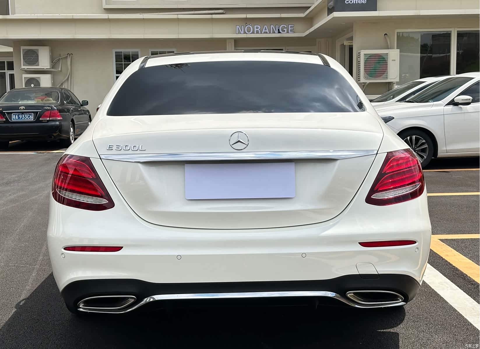 Mercedes-Benz E-Class, 2020 4