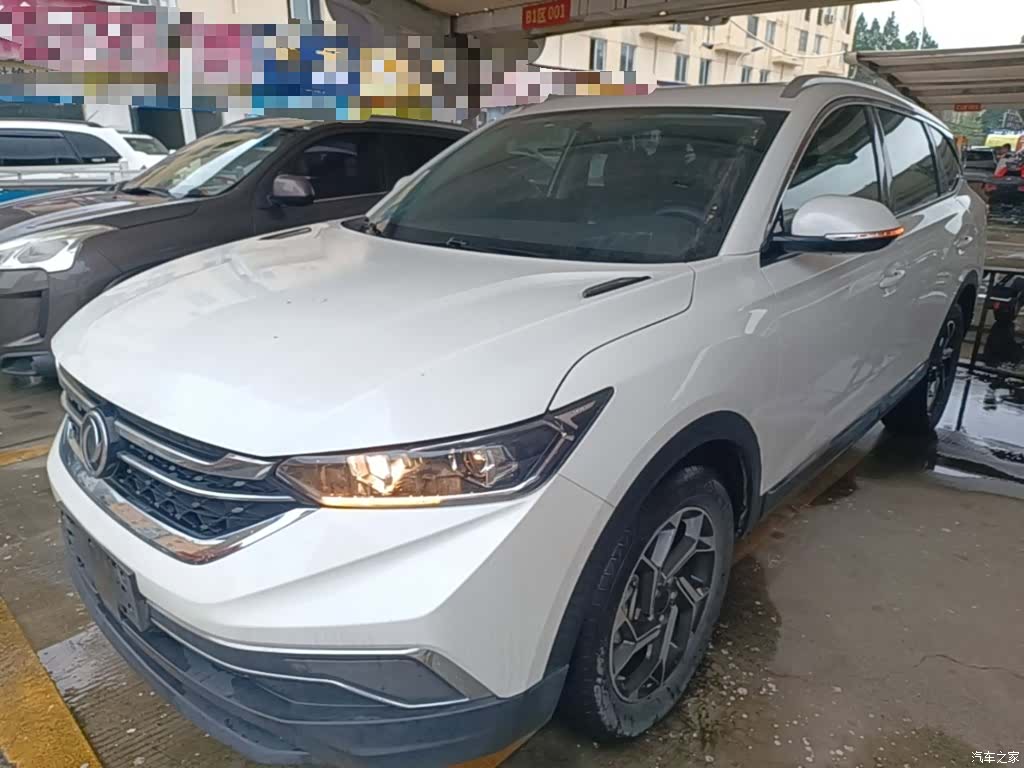 DongFeng AX7, 2021 1