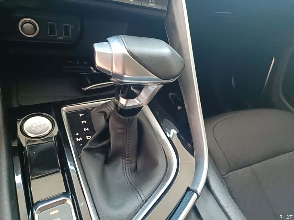 DongFeng AX7, 2021 14