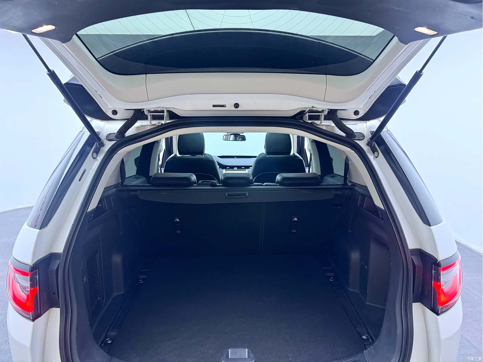 Land Rover Discovery, 2020 19