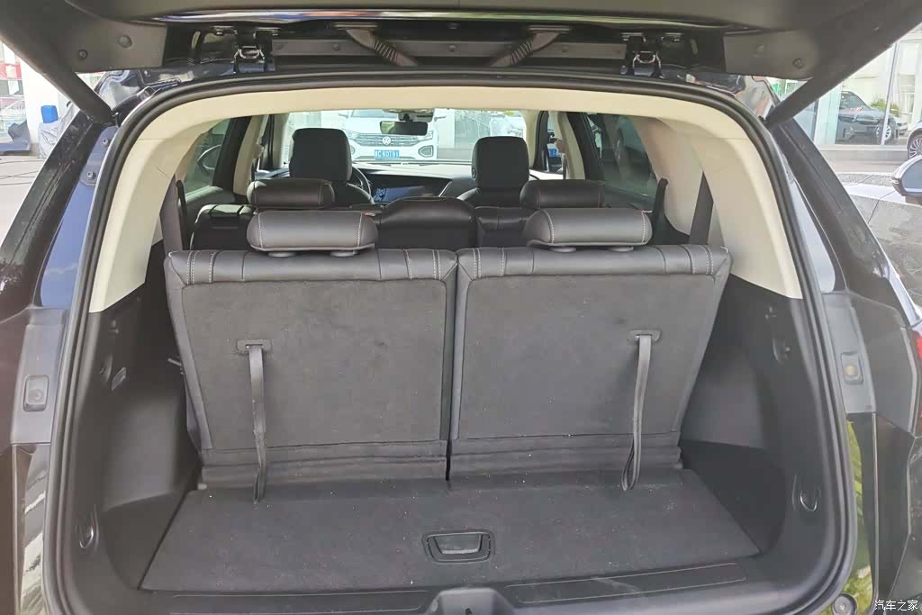 Buick Envision Plus, 2022 4