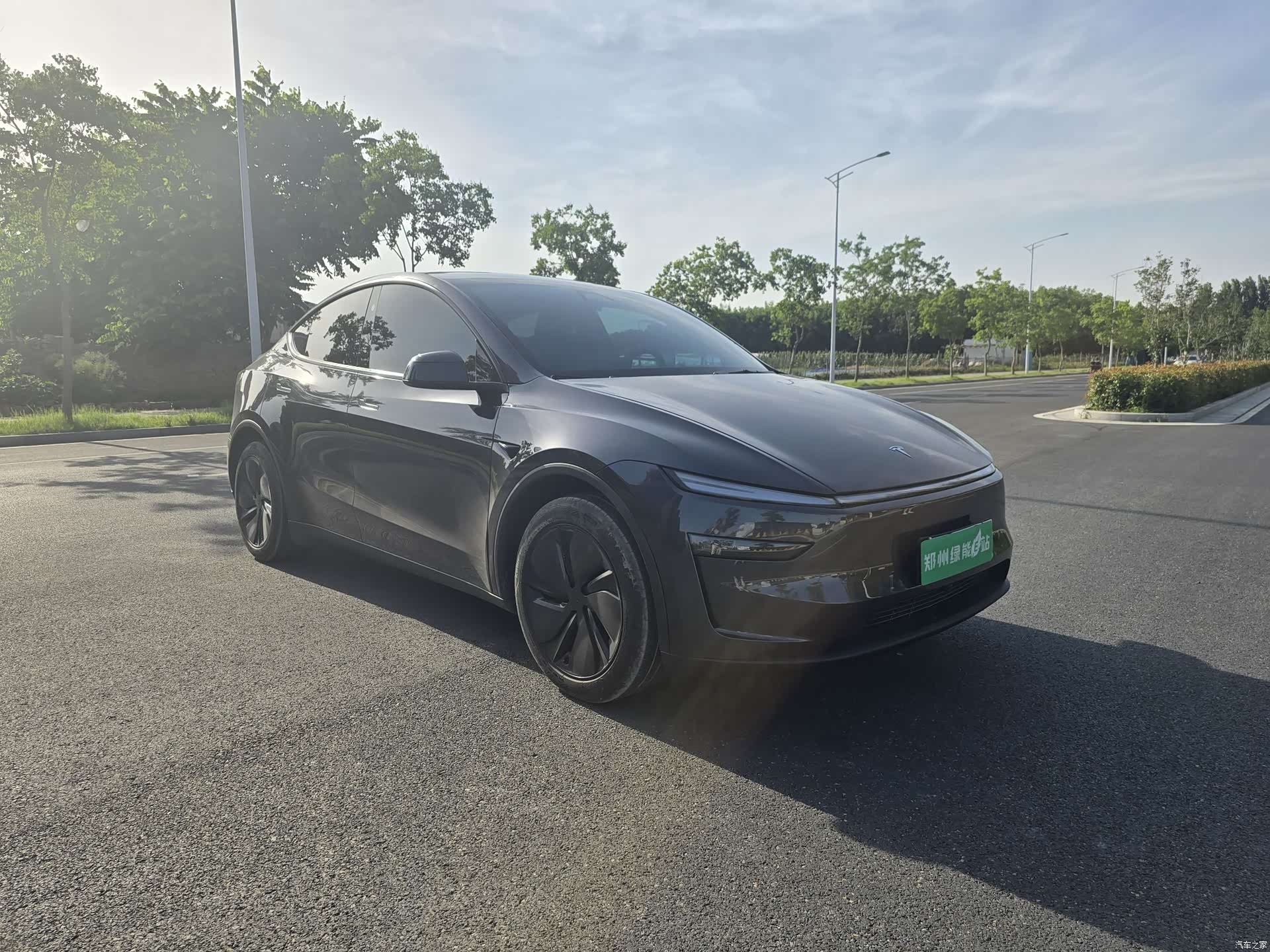 Tesla Model Y, 2025 3