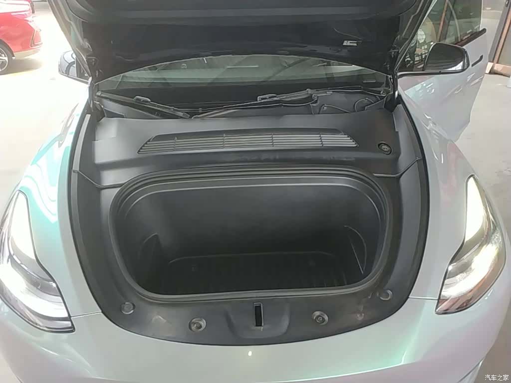 Tesla Model Y, 2021 20