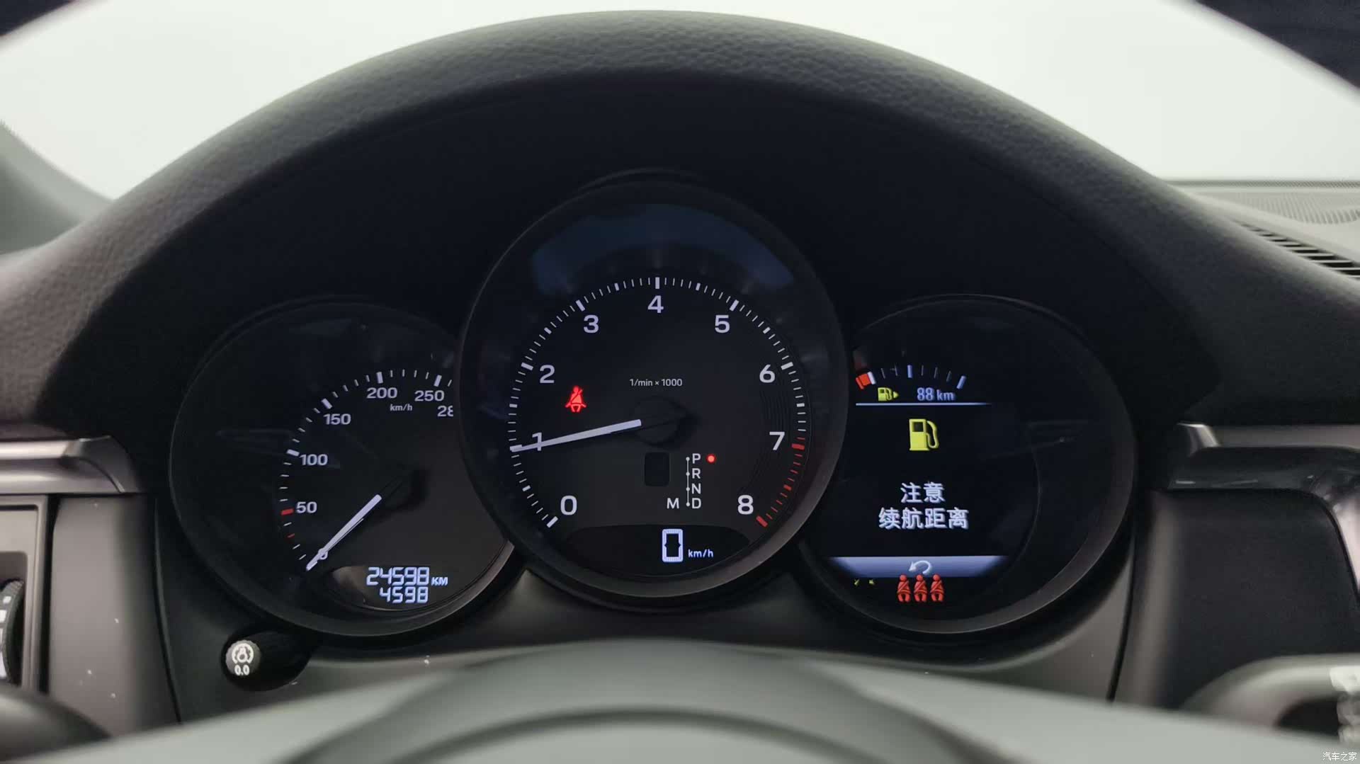 Porsche Macan, 2023 9
